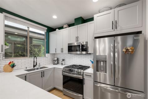 8015 Mary Avenue NW Seattle WA 98117