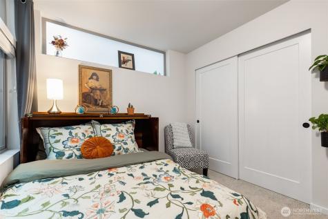 8015 Mary Avenue NW Seattle WA 98117