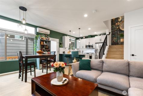 8015 Mary Avenue NW Seattle WA 98117
