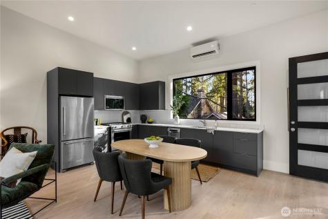 13970 Manzanita Road NE Bainbridge Island WA 98110