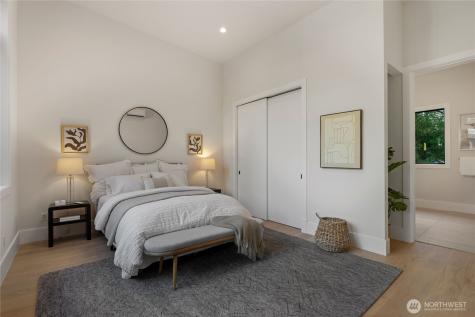 13970 Manzanita Road NE Bainbridge Island WA 98110