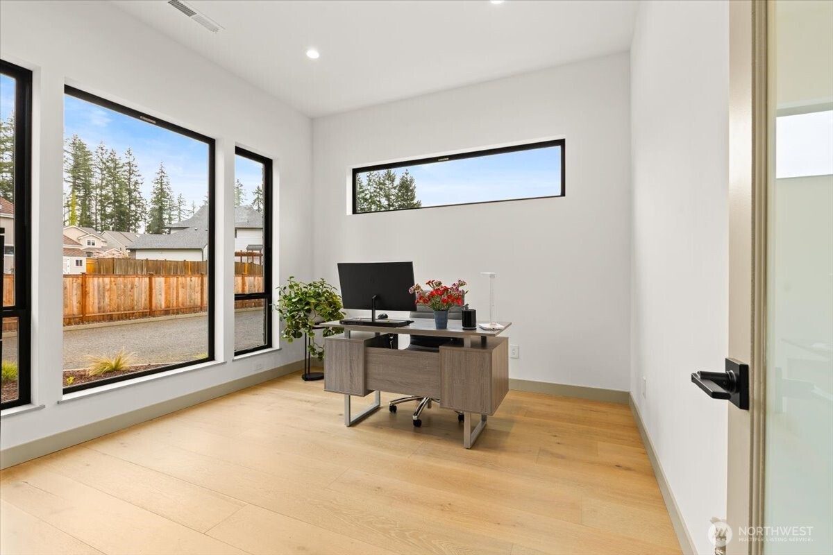 22713 SE 34th Court Sammamish WA 98075