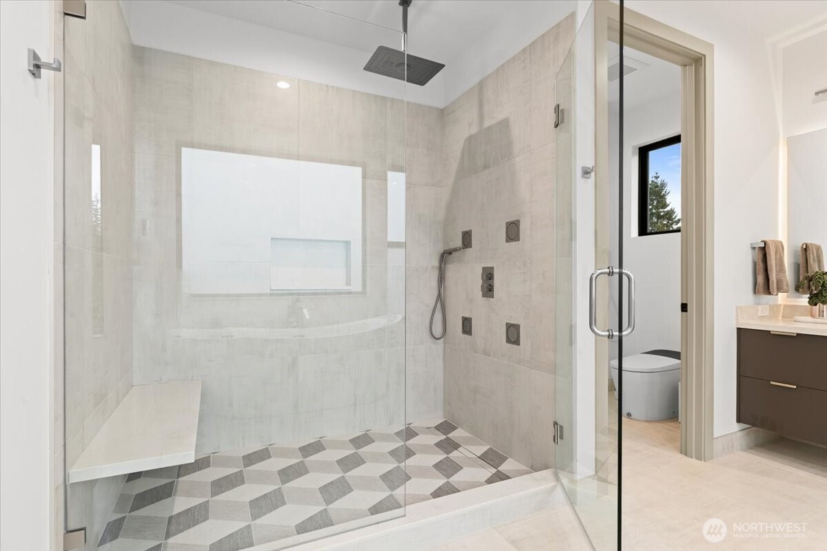 22713 SE 34th Court Sammamish WA 98075