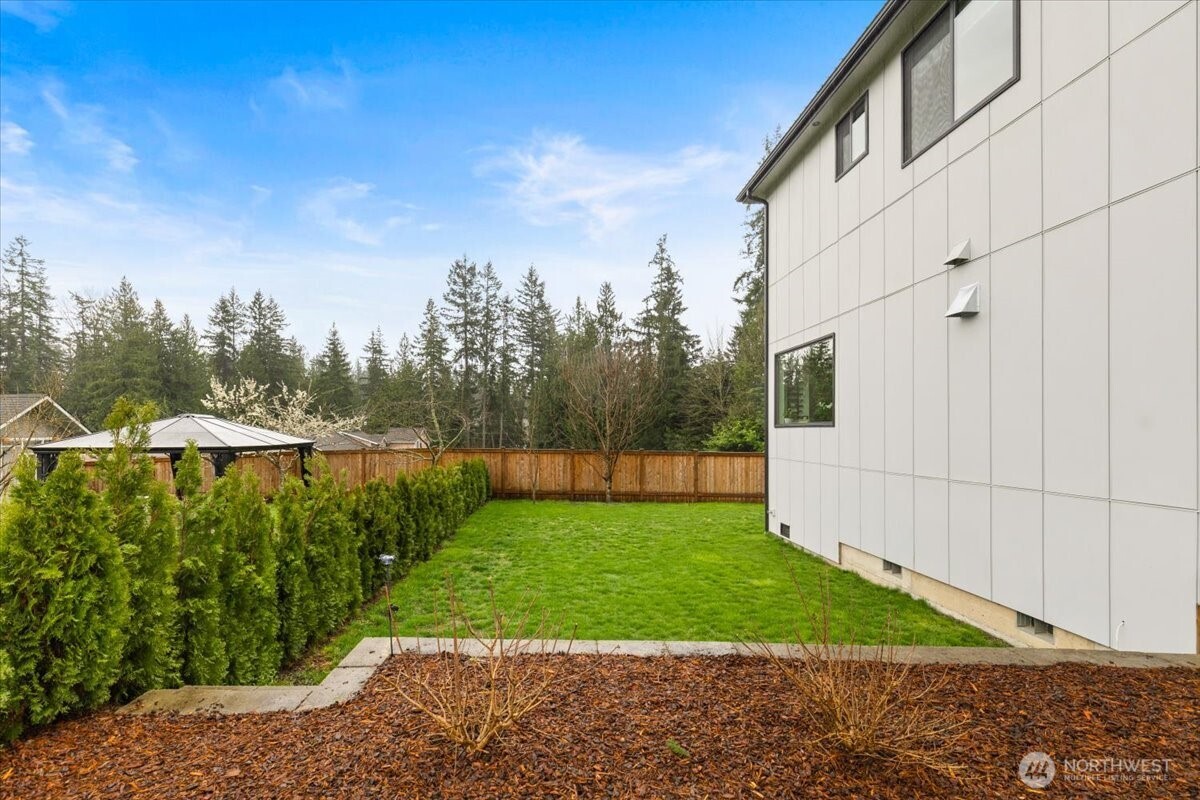 22713 SE 34th Court Sammamish WA 98075