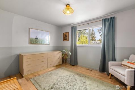 1241 S 129th Street Burien WA 98168
