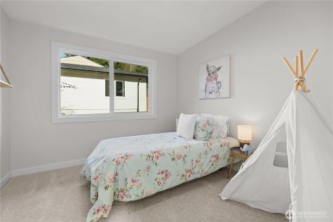 62 165th Avenue SE Bellevue WA 98008