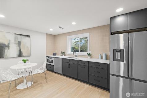 62 165th Avenue SE Bellevue WA 98008