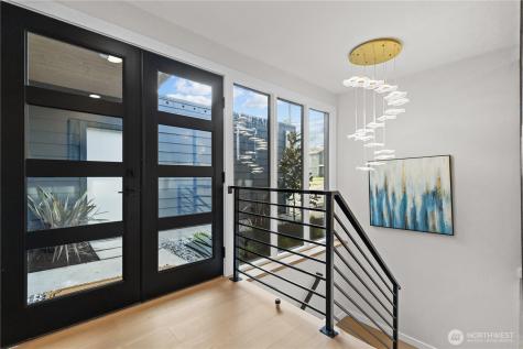 62 165th Avenue SE Bellevue WA 98008