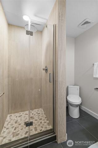 62 165th Avenue SE Bellevue WA 98008