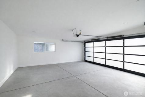 62 165th Avenue SE Bellevue WA 98008