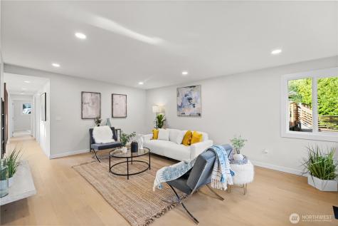 62 165th Avenue SE Bellevue WA 98008