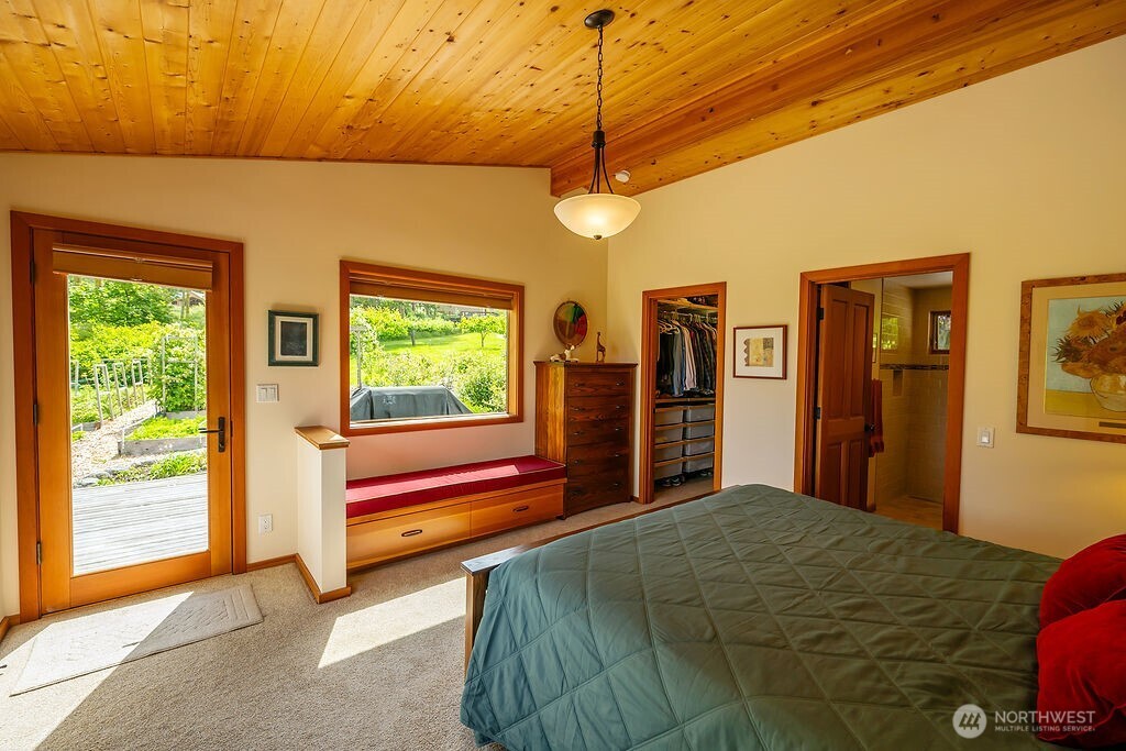 3757 Mud Bay Road Lopez Island WA 98261