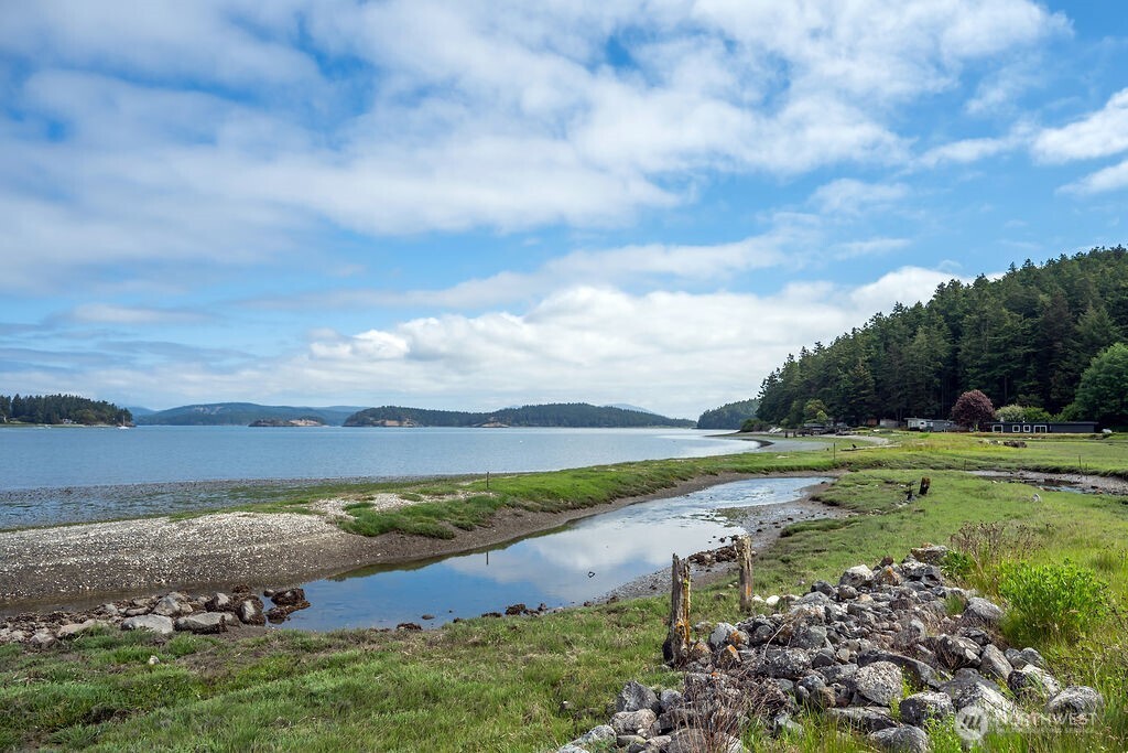 3757 Mud Bay Road Lopez Island WA 98261