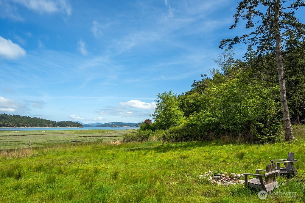3757 Mud Bay Road Lopez Island WA 98261
