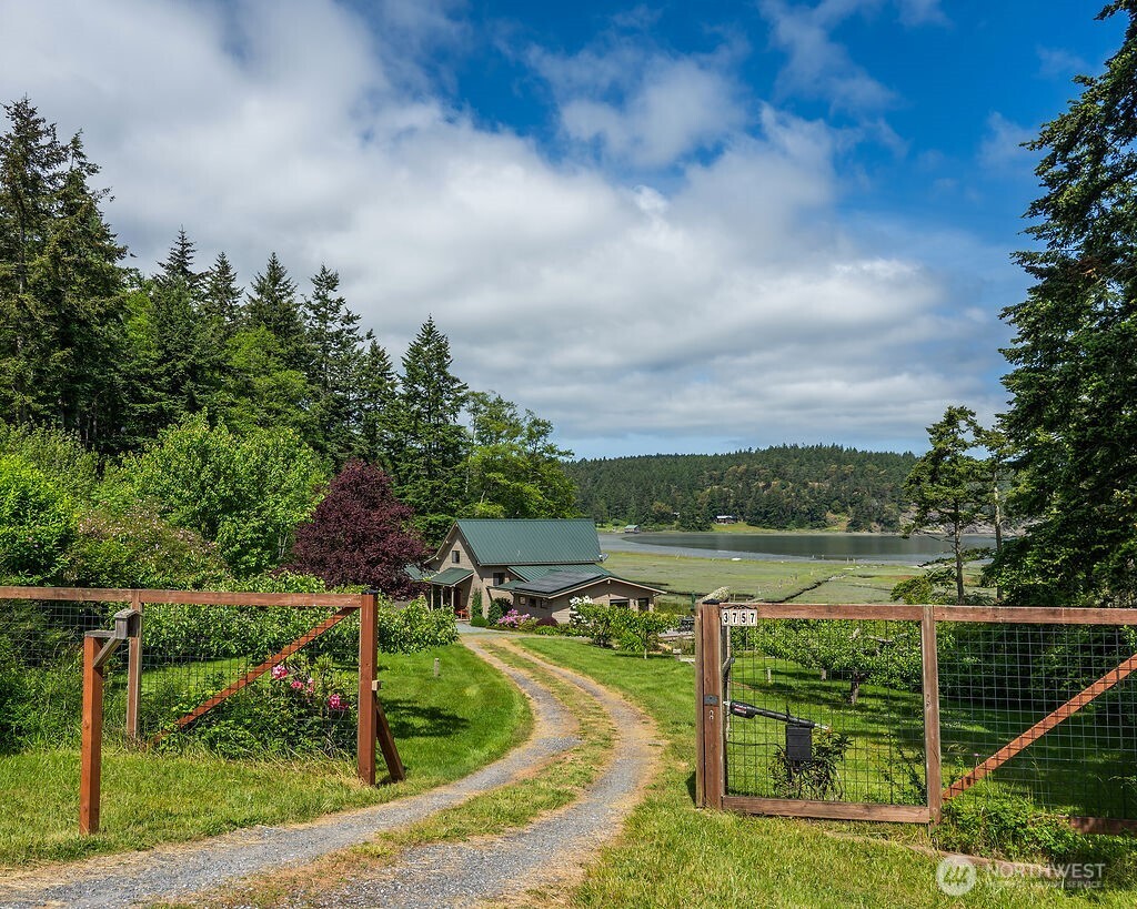 3757 Mud Bay Road Lopez Island WA 98261