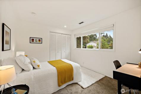 10602 NE 60th Street Kirkland WA 98033