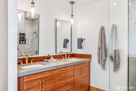 1738 Washington Street Port Townsend WA 98368