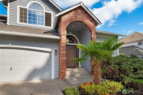 1320 N 38 Street Renton WA 98056