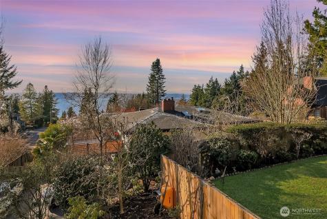 2424 152nd Street Burien WA 98166