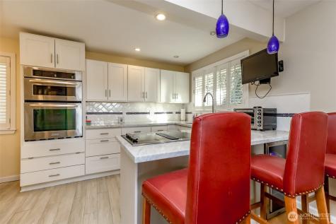 2424 152nd Street Burien WA 98166