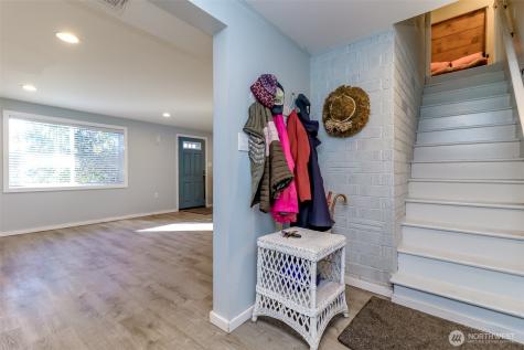 2424 152nd Street Burien WA 98166