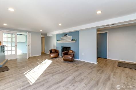 2424 152nd Street Burien WA 98166