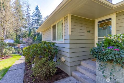 2424 152nd Street Burien WA 98166