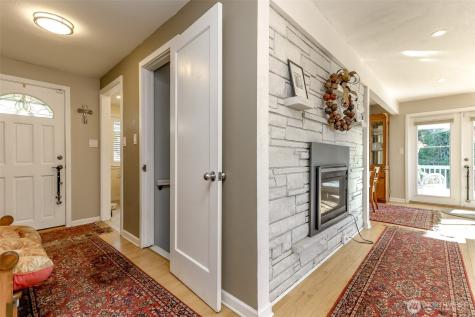 2424 152nd Street Burien WA 98166