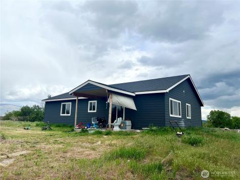 38 Miller Road Omak WA 98841