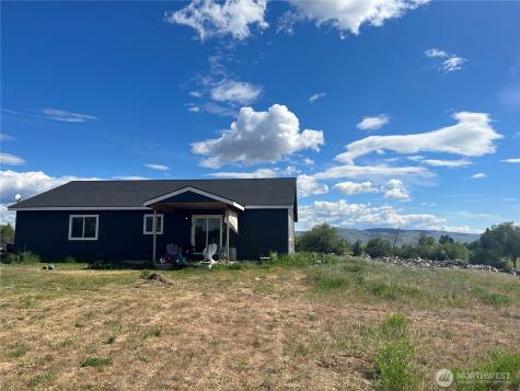 38 Miller Road Omak WA 98841