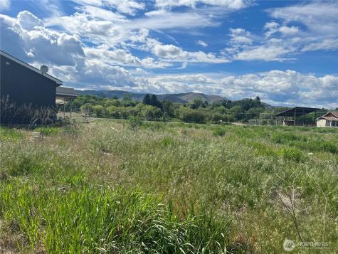 38 Miller Road Omak WA 98841