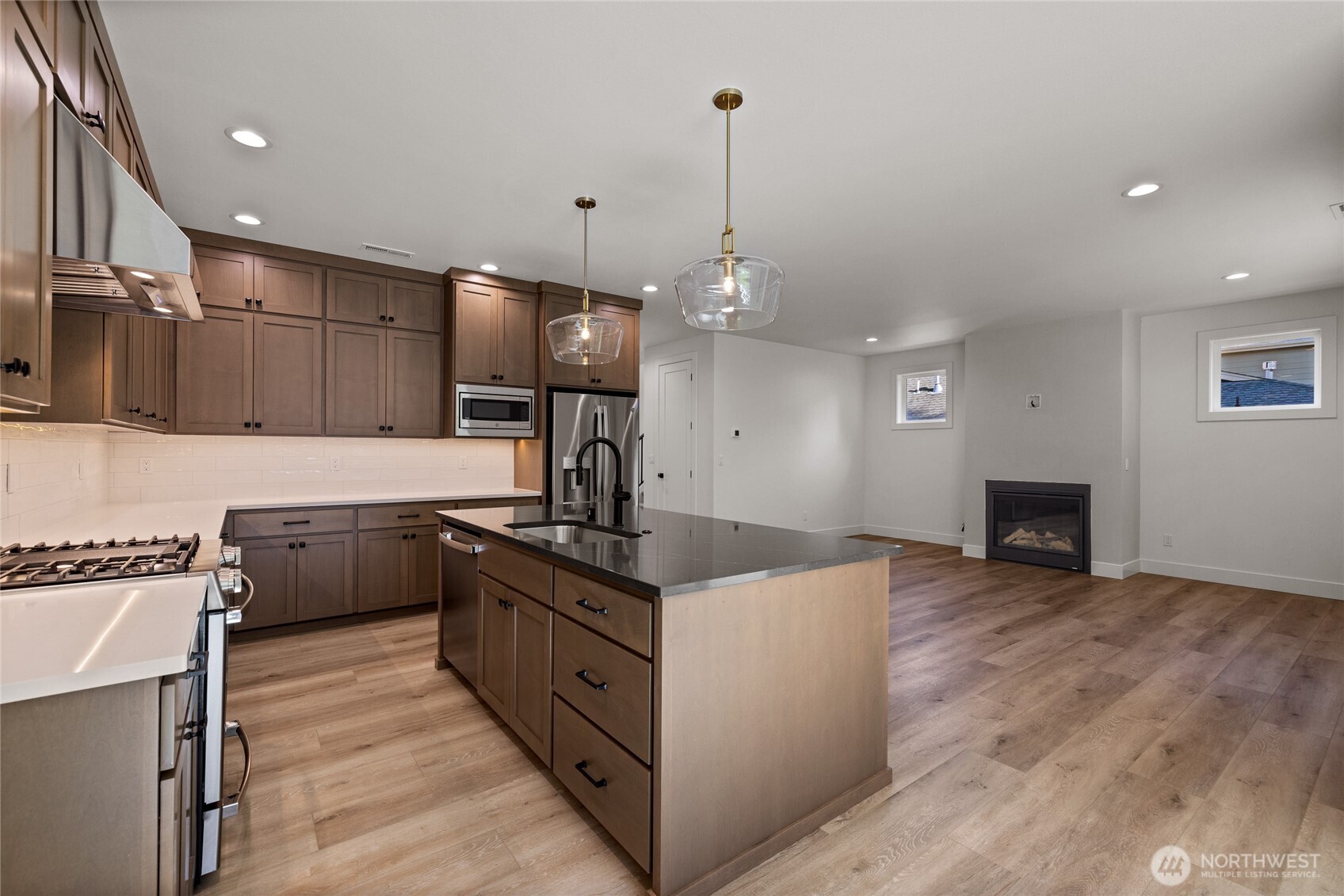 2746 Sunset Court Steilacoom WA 98388