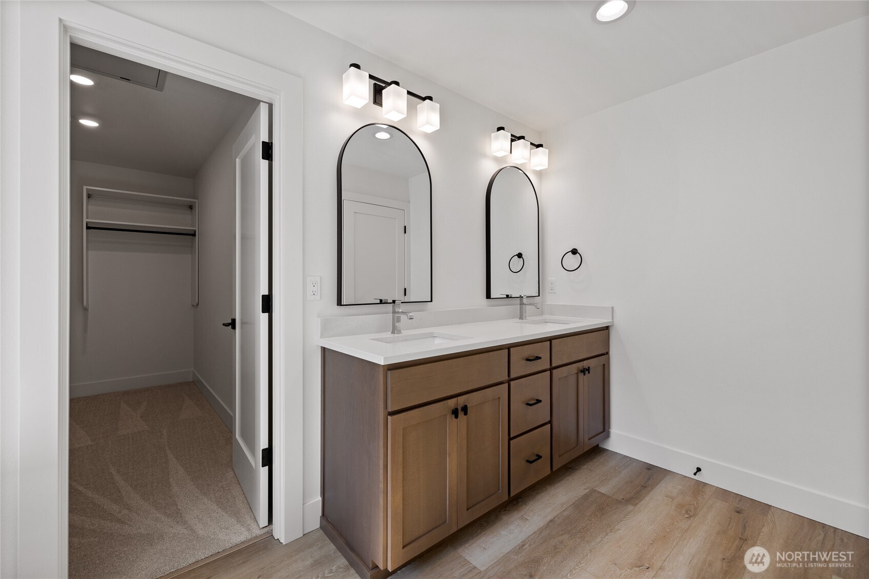 2746 Sunset Court Steilacoom WA 98388