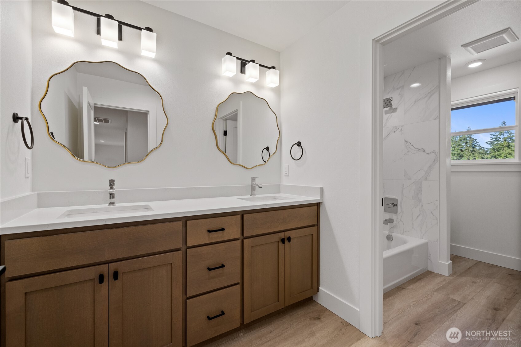 2746 Sunset Court Steilacoom WA 98388