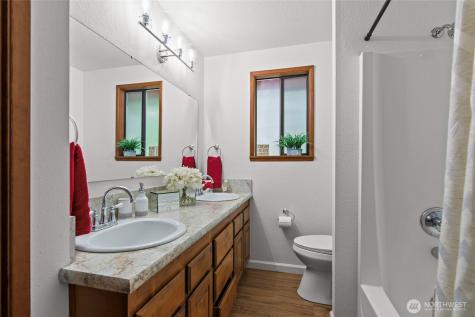 191 SE Noble Glen Drive Shelton WA 98584
