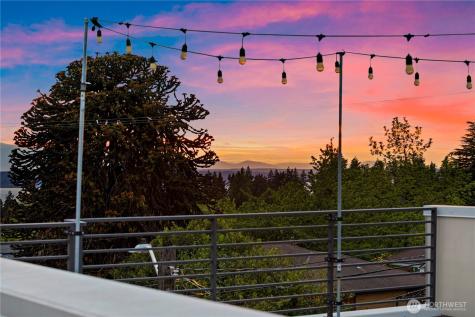 12002 Greenwood Avenue N Seattle WA 98133