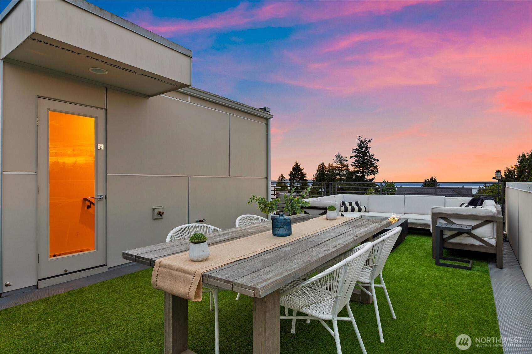 12002 Greenwood Avenue N Seattle WA 98133