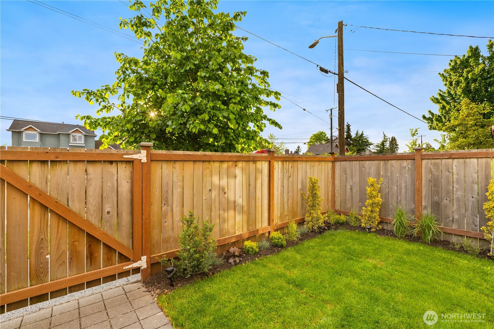 12002 Greenwood Avenue N Seattle WA 98133