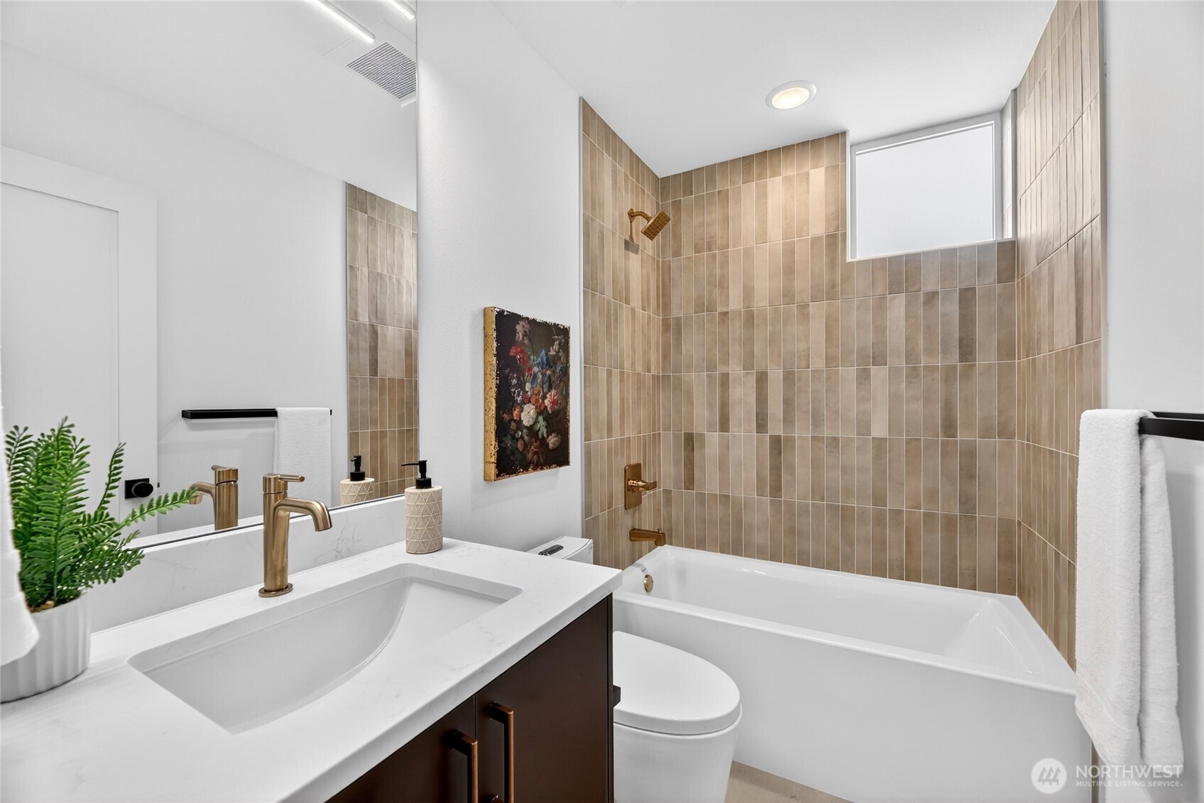 6318 41st Avenue SW Seattle WA 98136
