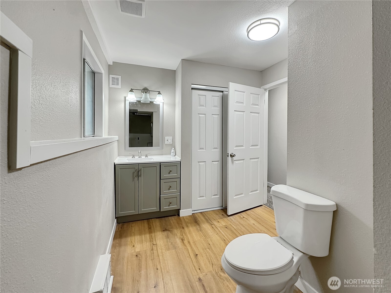 314 Snohomish Drive La Conner WA 98257