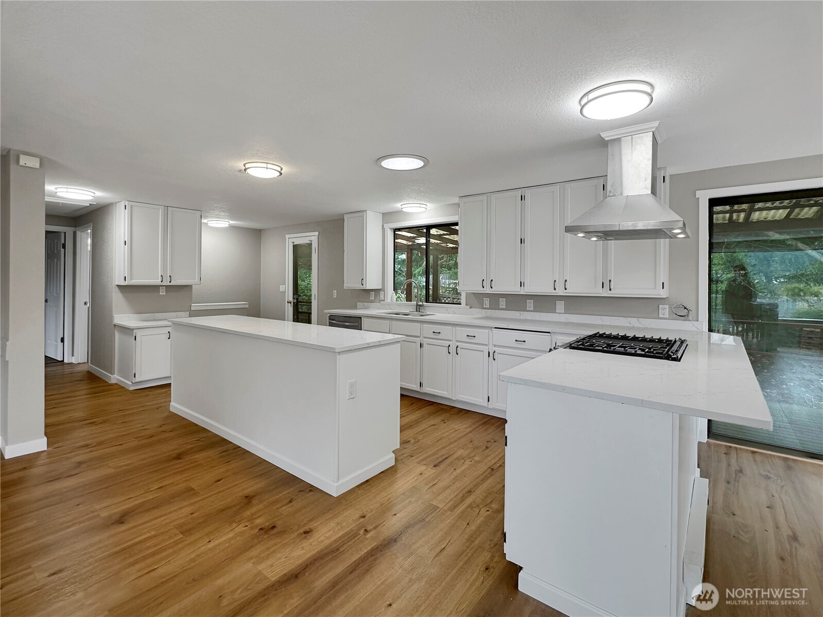 314 Snohomish Drive La Conner WA 98257