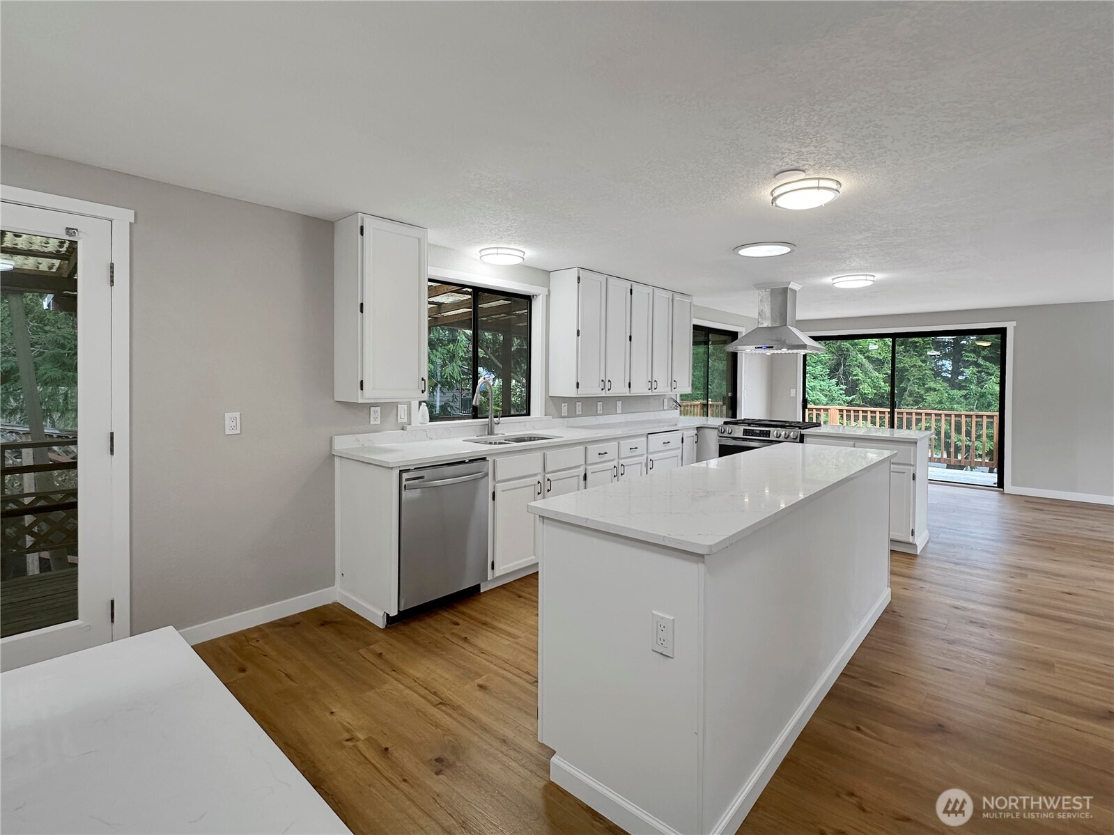 314 Snohomish Drive La Conner WA 98257