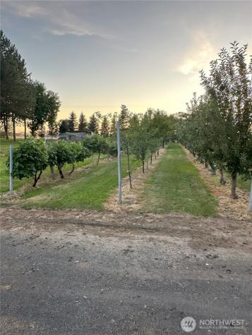 3135 Road B.3 NE Moses Lake WA 98837