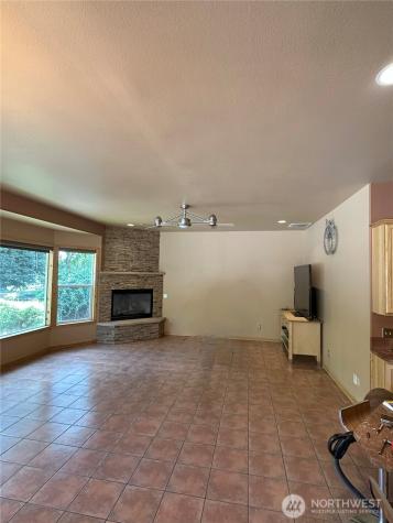 3135 Road B.3 NE Moses Lake WA 98837