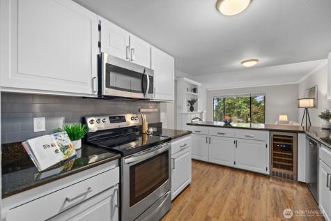 7639 SE 29th Street Mercer Island WA 98040