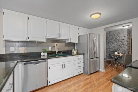 7639 SE 29th Street Mercer Island WA 98040