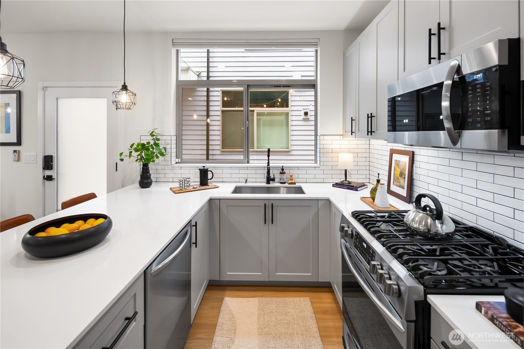 8027 Mary Avenue NW Seattle WA 98117
