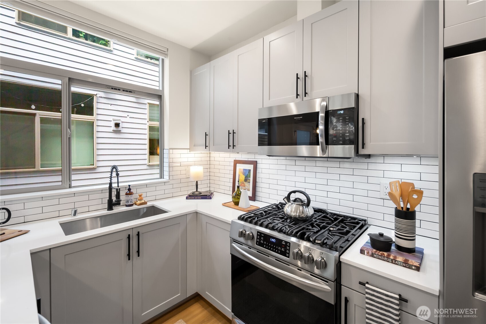 8027 Mary Avenue NW Seattle WA 98117