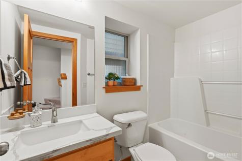 9010 18th Avenue SW Seattle WA 98106