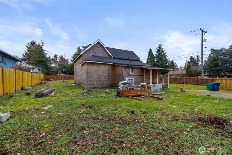 11205 12th Avenue SW Seattle WA 98146